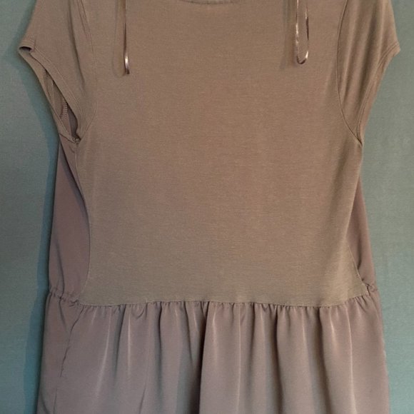 GU Elle 𝅺Sz-M Primrose Top Sequin 🌸🌸🌸Design Neckline-Some Random Missing? - Picture 4 of 7